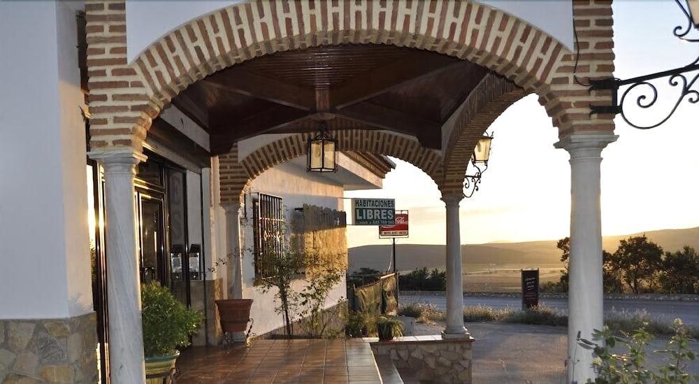Escua Aparthotel Archidona Exterior photo